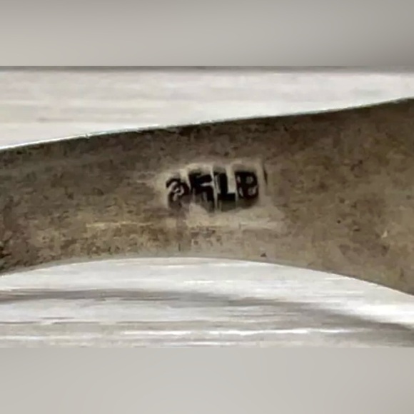 Handmade Signed Sterling Silver Amethyst Cabochon Cuff Bracelet, 6-6.5", 10.6g - Picture 5 of 6